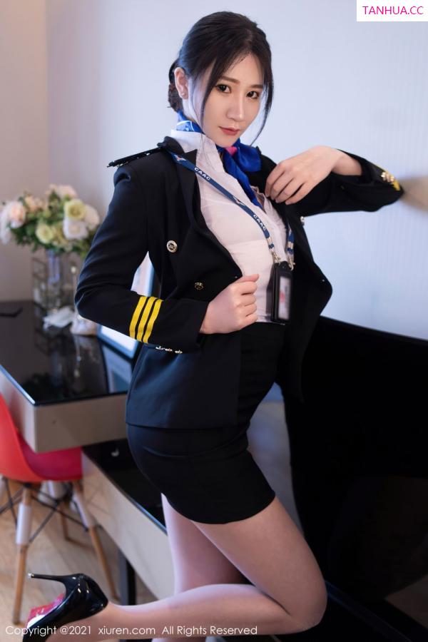 Coral 顾乔楠 空乘小姐姐顾乔楠 制服机长长发飘逸第16张图片